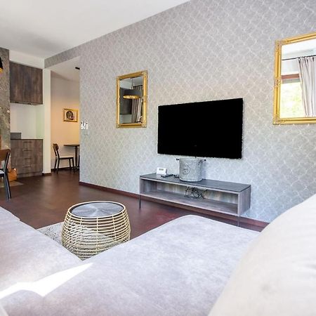 Inpoint 2-Bedrooms Apartment With Private Garden And Free Parking Krakow Ngoại thất bức ảnh