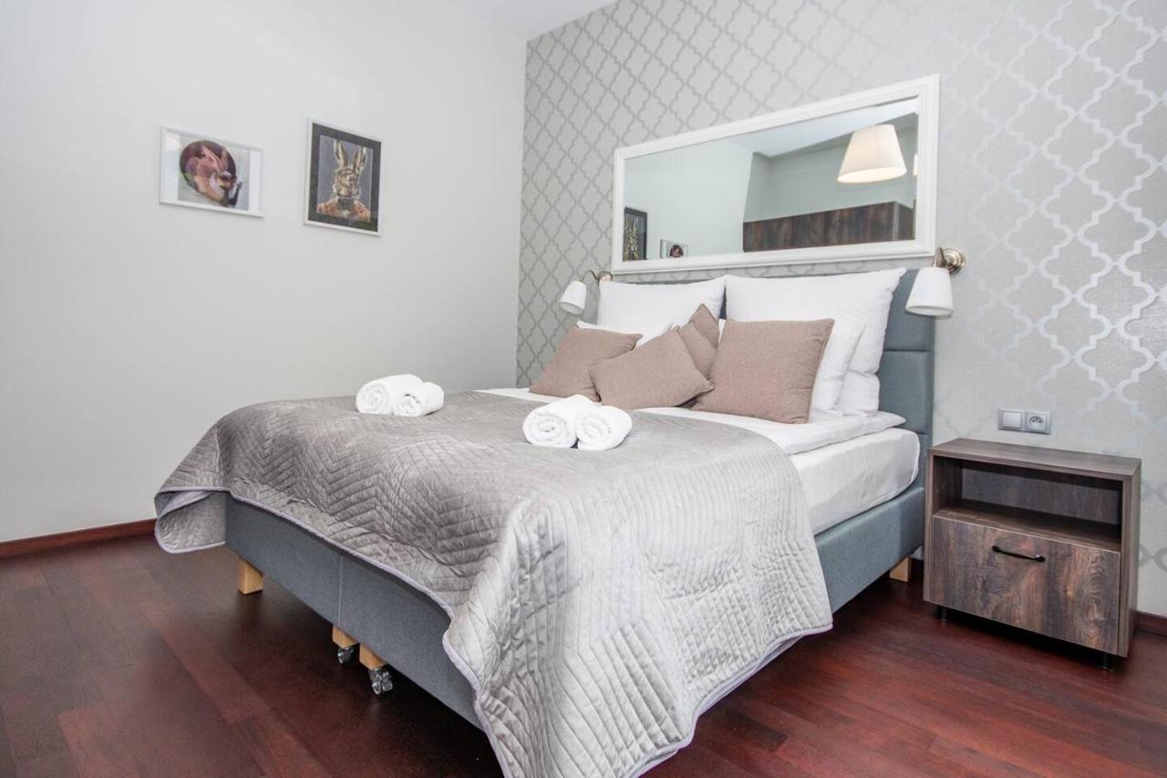 Inpoint 2-Bedrooms Apartment With Private Garden And Free Parking Krakow Ngoại thất bức ảnh